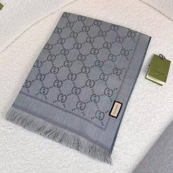Authentic GUCCI Scarf - Picture 1 of 6